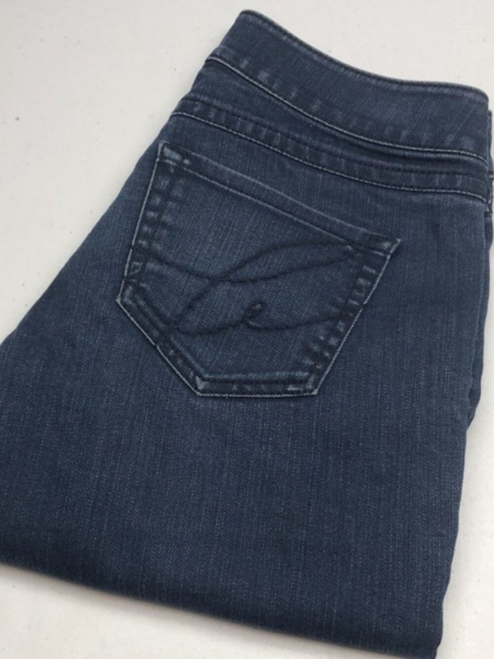BOOTLEGGER PARADISE DARKWASH ANKLE STRAIGHT JEANS 26x26 😎
